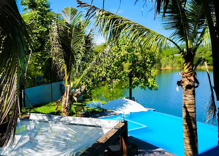 รีสอร์ท Inlaya 4*