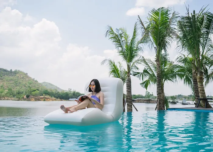 รีสอร์ท Inlaya 4*